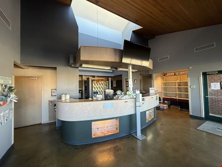 7,265 SF Former Vet Clinic | Ready for Medical Use