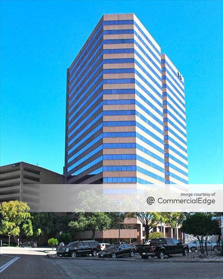 Commercial space at 1800 West Loop South in Houston