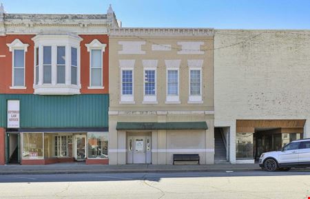 OFFICE FOR SALE ON THE DOWNTOWN SQUARE IN NEVADA MO