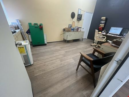 72nd Blondo Retail