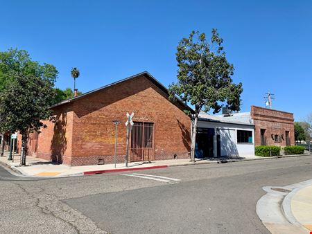 Retail space for Sale at 242 East Oak Avenue in Visalia
