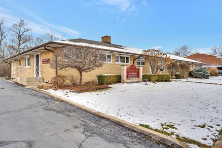 Retail space for Sale at NNN Investment in Downers Grove