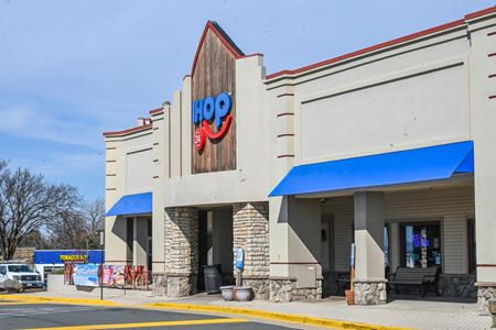 Retail space for Rent at Old Centreville Crossing in Centreville