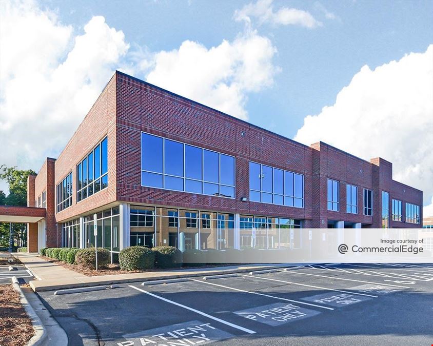 Lake Norman Medical Plaza - 146 Medical Park Road
