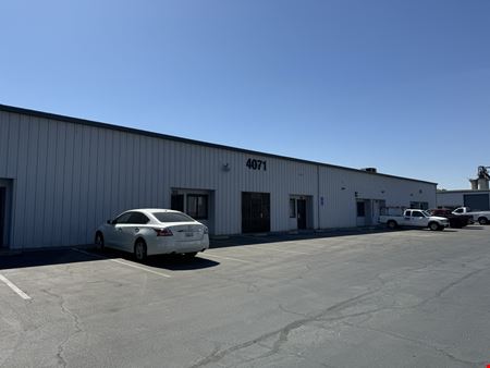 Move-In Ready Office/Warehouse with High Traffic Visibility