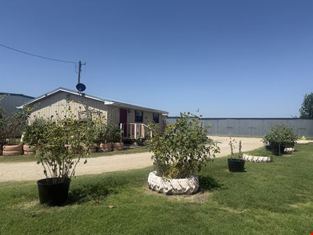 611 Farm to Market 455 West
