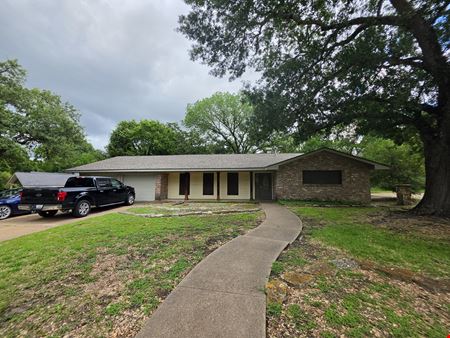 201 W Brookside