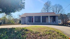 Freestanding ±2,324 SF - Downtown Roswell 