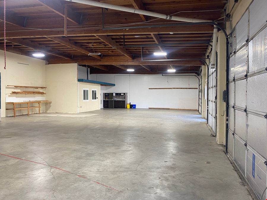 Basic Industrial Warehouse