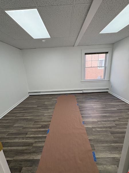 125 E Main St