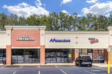 Retail space for Rent at Suwanee Crossroads in Suwanee
