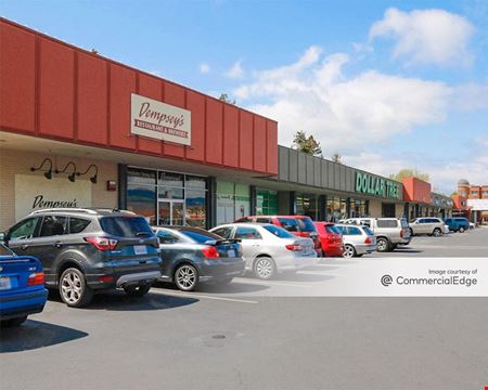 Commercial space at River Plaza in Petaluma