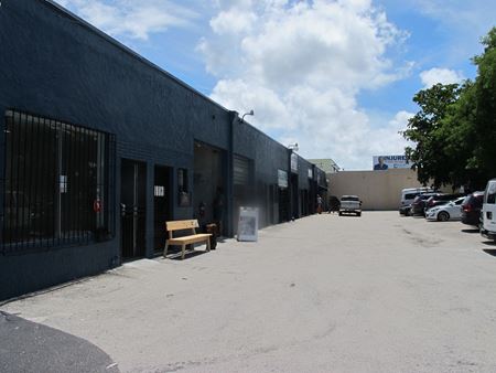 Industrial space for Rent at 1600 NW 20 ST in Miami