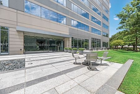 4424 West Sam Houston Parkway North (R068)