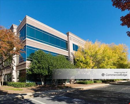 Office space for Rent at Royal Centre Two in Alpharetta