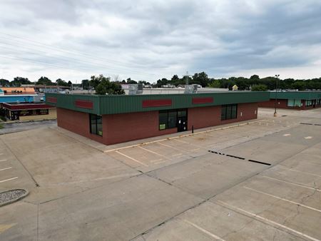 Retail space for Rent at 2875 N Water St in Decatur