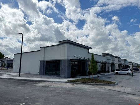 Lake Carter Exchange, Building 5