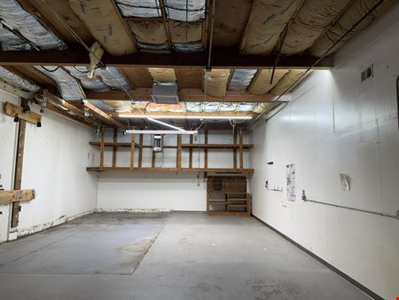 22 Commercial Blvd