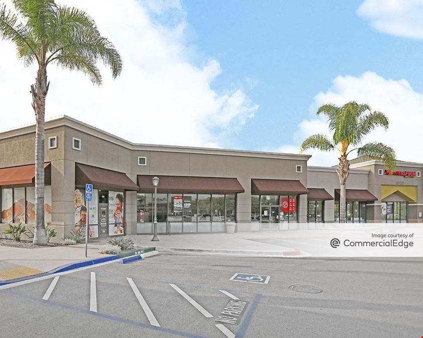 Carmel Mountain Plaza