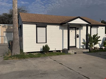 1005 Airline Rd