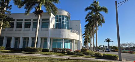 Office space for Rent at 990 9th St N in Naples