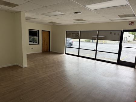 2801 & 2811 NE Riverside Way