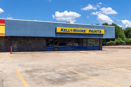 Retail space for Rent at 3101 Alta Mere Dr in Fort Worth