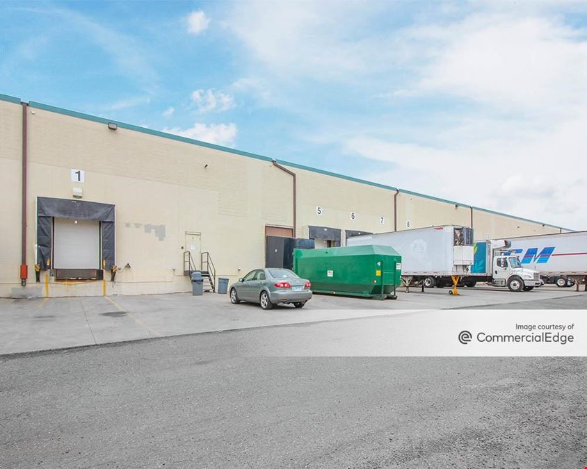 1140 Gervais Ave East