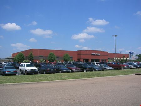 2323 Lakeland Drive