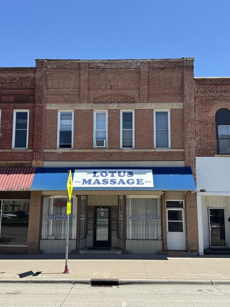 Retail space for Sale at 211 South Minnesota Avenue in Saint Peter