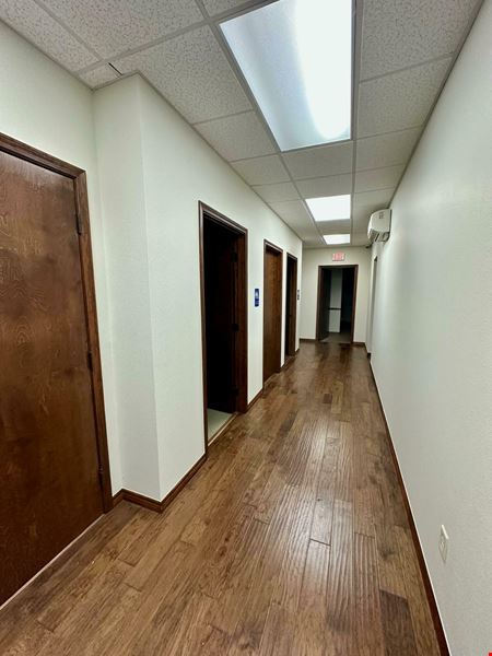 Office Warehouse Available - 4011 Business Park Dr.