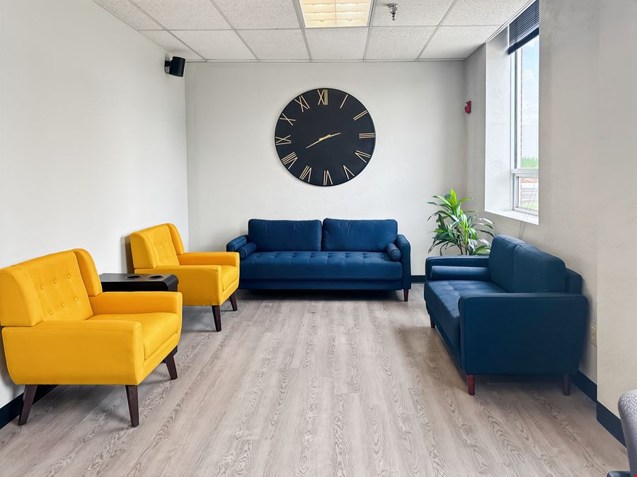Regus - Goodyear - Flite Center