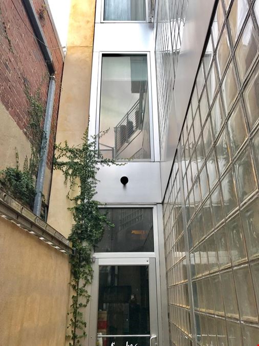 Commercial & Residential Live/Work Unit for Sale
