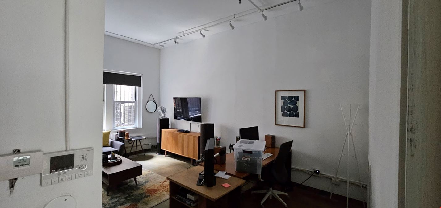 125-127 W 29th St