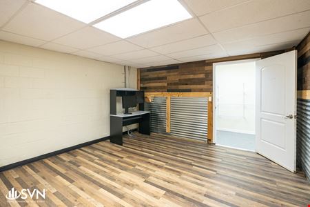 5320 SF Warehouse For Lease