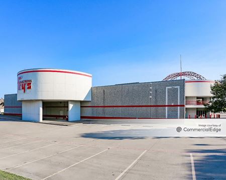 Retail space for Rent at 102 East Interstate 20 in Arlington