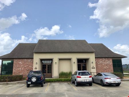 Bldg J: Garden Style Office For Lease