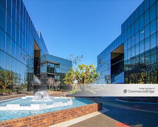 Fountain Valley Plaza