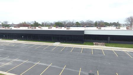 Industrial space for Rent at Aurora 17 in Urbandale