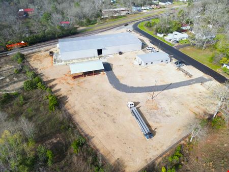 Rail Served Warehouse & Office | 22,400 SF