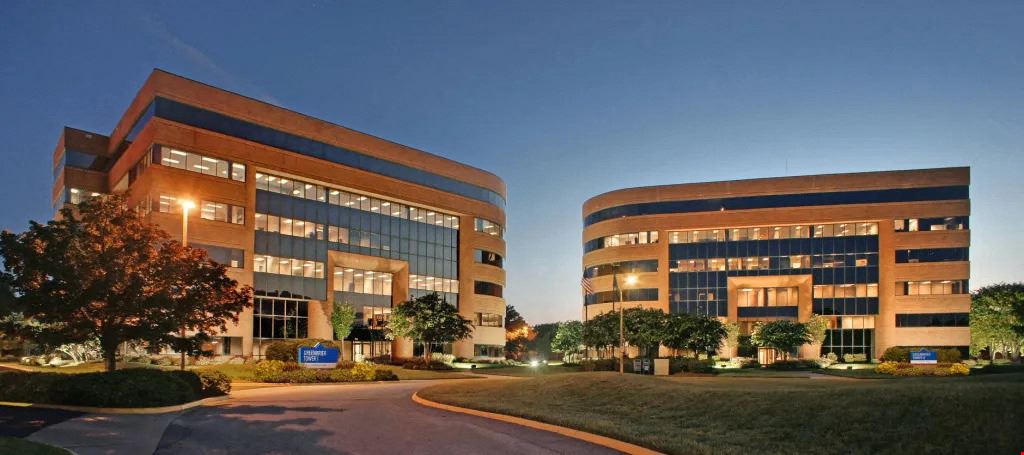 2482 SF Suite 402 Professional Office Space