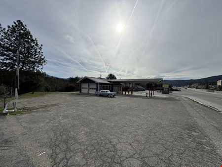 Mixed Use Owner User/Development Opportunity