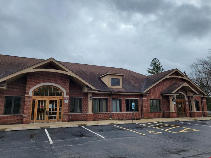 325 W Dundee Rd