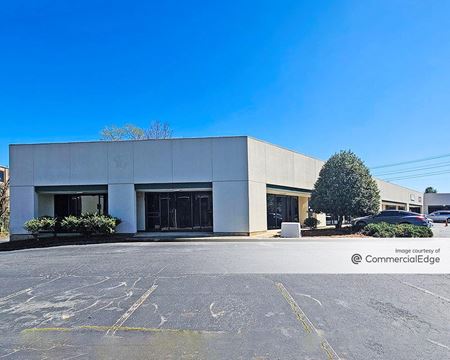 Office space for Rent at Woodlawn Commerce Center in Charlotte
