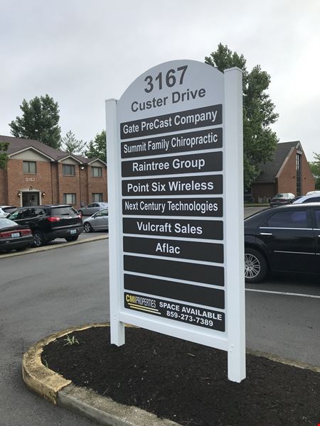 3175 Custer Drive Lexington KY