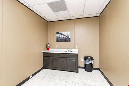 Sherwood Tower II For Lease