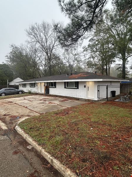 Commercial space at 207 Decelle St in Jackson