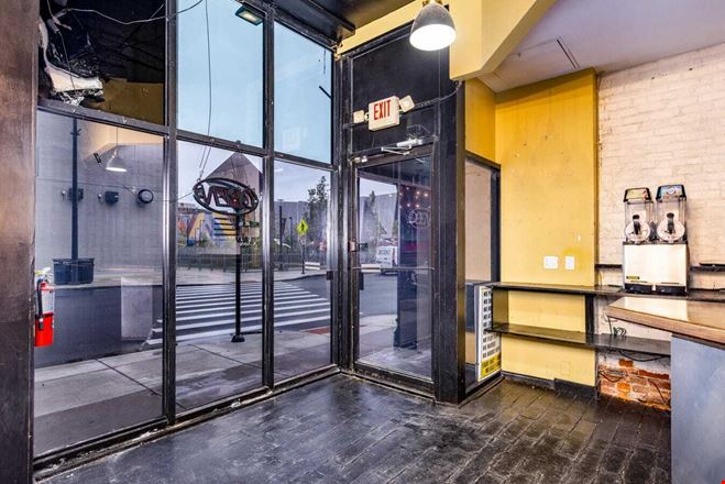 126 W 6th St