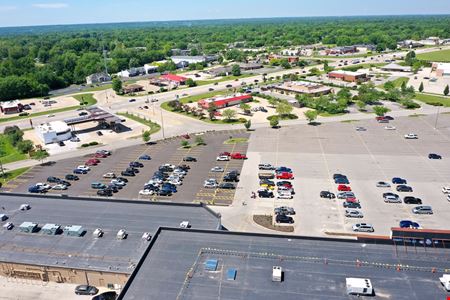Willow Knolls Shopping Center