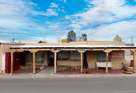 Retail space for Sale at 2113 Charlevoix St. NW in Albuquerque
